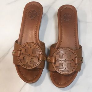 Tory Burch size 6 brown sandals
